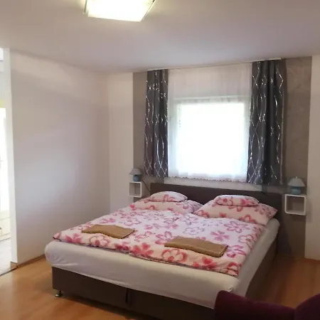 Tuende Lejlighed Bük